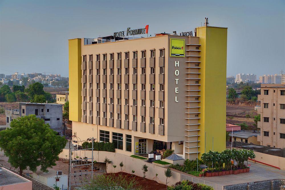 Hotel Caspia Pro גרייטר נוידה מראה חיצוני תמונה