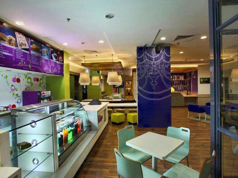 Hotel Caspia Pro גרייטר נוידה מראה חיצוני תמונה