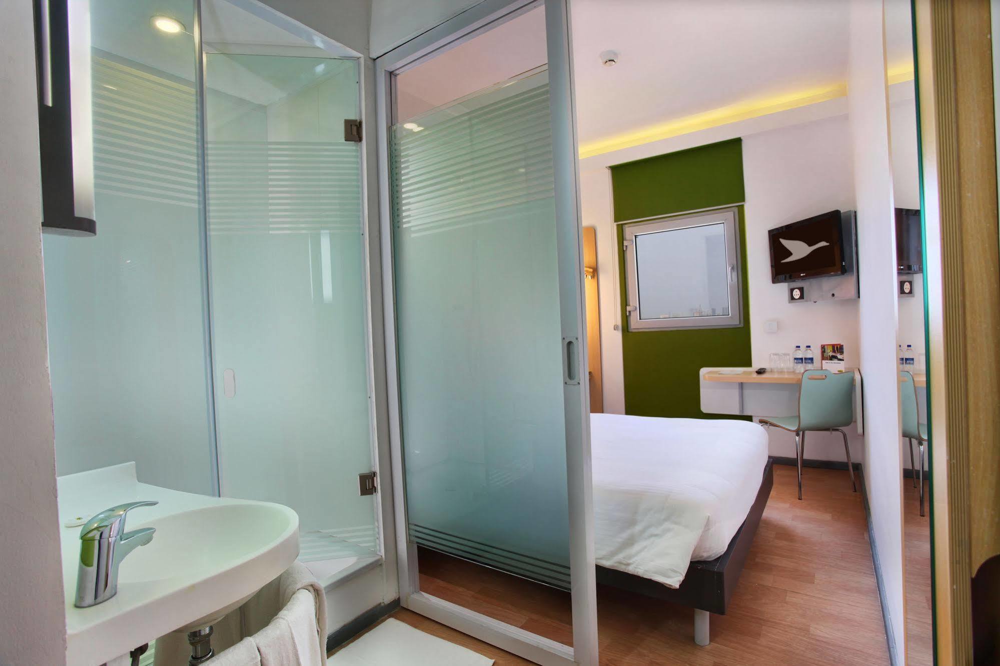 Hotel Caspia Pro גרייטר נוידה מראה חיצוני תמונה