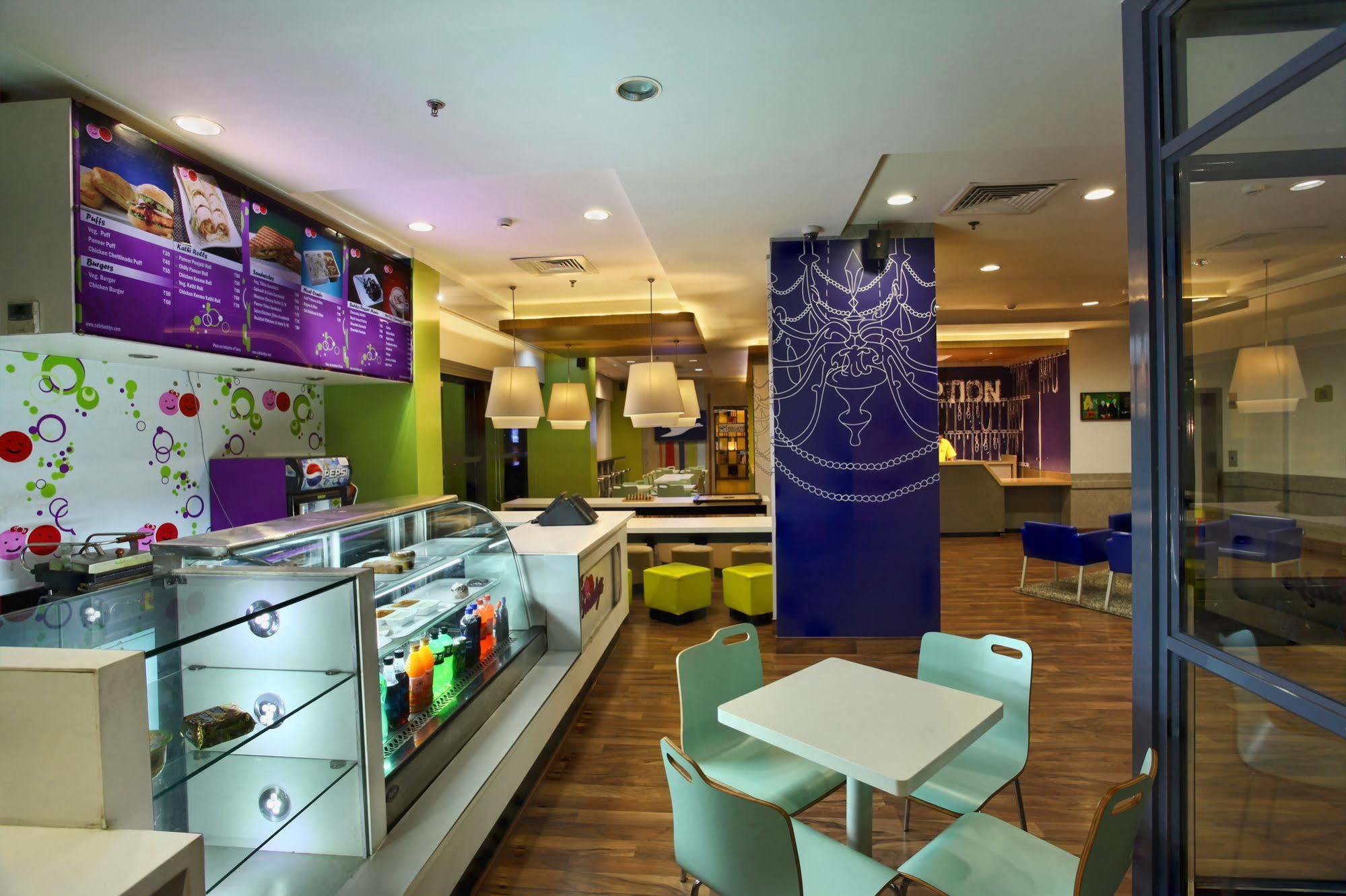 Hotel Caspia Pro גרייטר נוידה מראה חיצוני תמונה